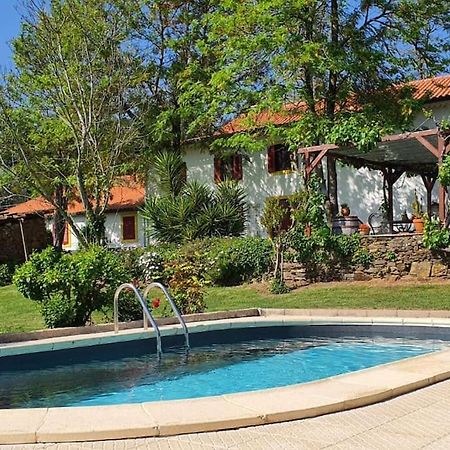 Quinta Flores เฟร์เรย์รา โด เซเซเร ภายนอก รูปภาพ